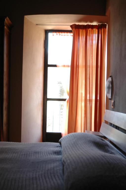 Licciana Nardi Agriturismo Casteldelpiano الغرفة الصورة